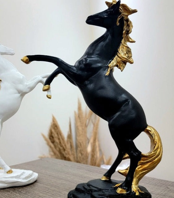 A.W. Decorative Horse Statue 30 cm (select a color)