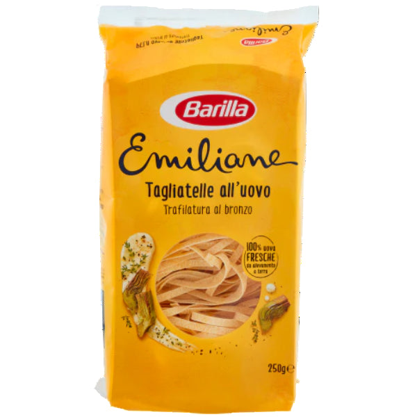 Classic ribbon-shaped tagliatelle, ideal for creamy or meat-based sauces.