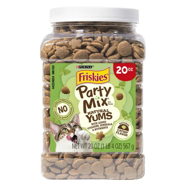 cat-treats-party-natural