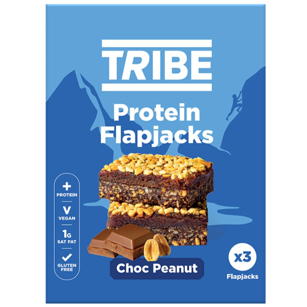 Soft flapjacks loaded with cocoa and crunchy peanuts, packed with protein for a satisfying snack.