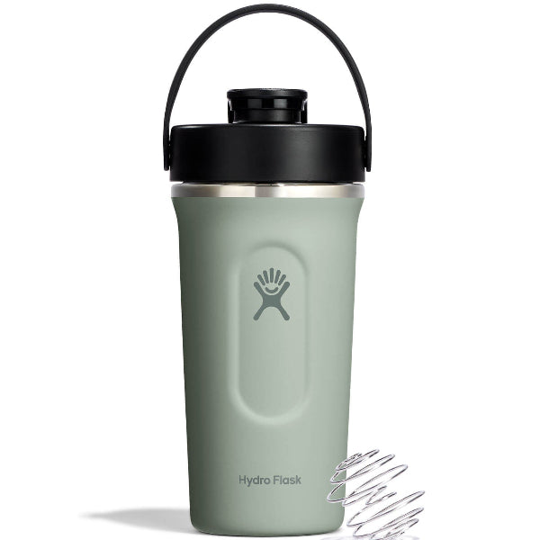 A durable 710 ml insulated shaker bottle that keeps drinks cold and mixes smoothly, perfect for workouts and daily hydration