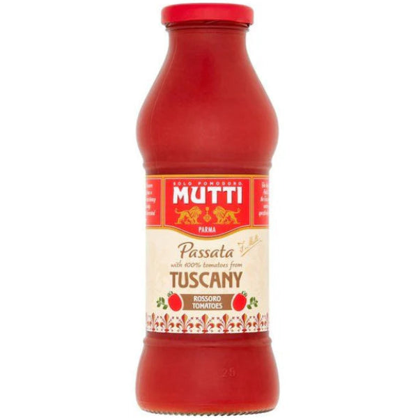 Smooth and flavorful Tuscan passata, crafted from ripe Italian tomatoes for authentic sauces and dishes.