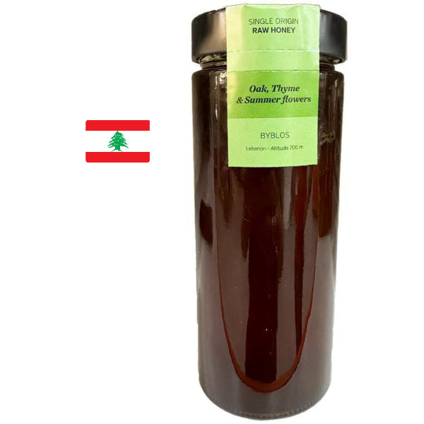 Robust and aromatic honey with woody and herbal summer tones.