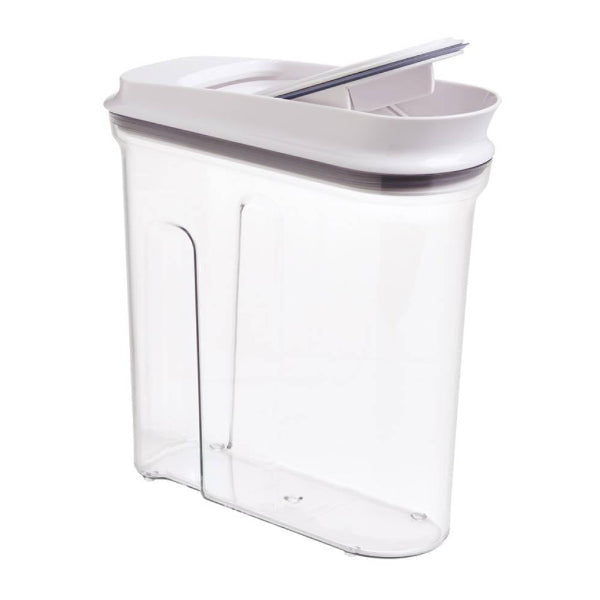 Convenient airtight dispenser keeping your cereals fresh and easy to serve.